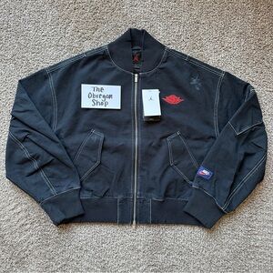 NIKE JORDAN WOMEN RENEGADE RARE AIR FULL ZIP BOMBER JACKET SIZE MEDIUM BLACK RED